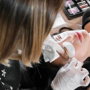 10 Ways To Show Your Lash Clients You Appreciate Them