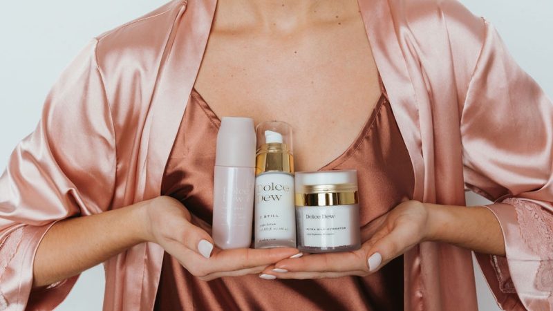 Embracing Skin Minimalism - Dolce Dew Products